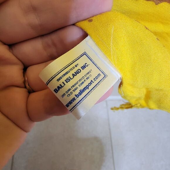 Bali Imports Geometric Fringe Wrap Rayon Scarf Yellow - Picture 4 of 10